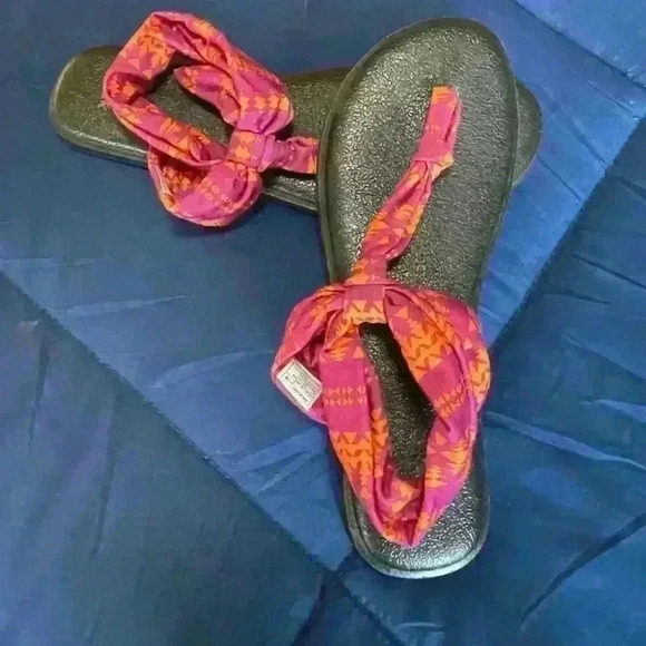 Sanuk Yoga- Ella Sling Sandals in Purple and Orange Print - Women's 8 Comfort - Picture 5 of 8